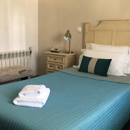 Alojamento de Acomodação e Pequeno-almoço Residencial Celeste 3*