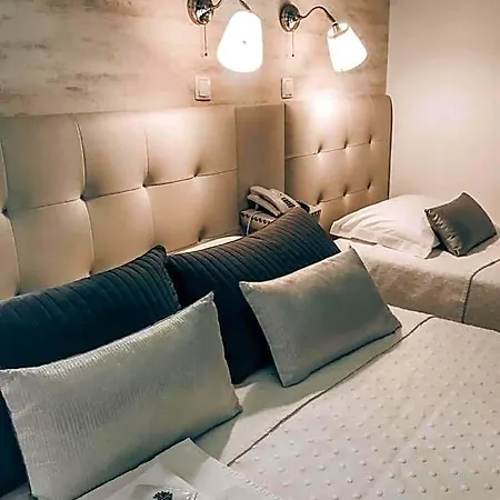 Bed & Breakfast Residencial Celeste 3*